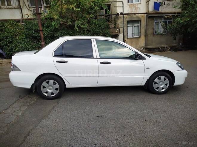 Mitsubishi Lancer 2006, 353,000 km - 1.3 l - Bakı