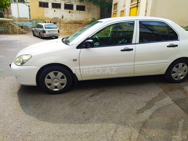 Mitsubishi Lancer 2006, 353,000 km - 1.3 l - Bakı
