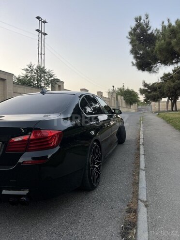 BMW 528 2014, 236,700 km - 2.0 л - Bakı