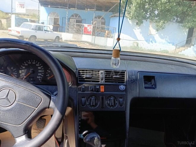 Mercedes C 180 1993, 68,000 km - 1.8 l - Daşkəsən
