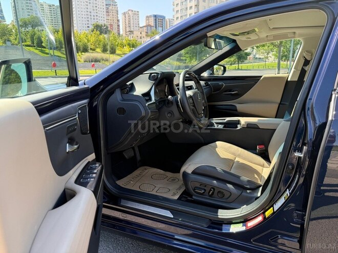 Lexus ES 300h 2021, 64,000 km - 2.5 l - Bakı