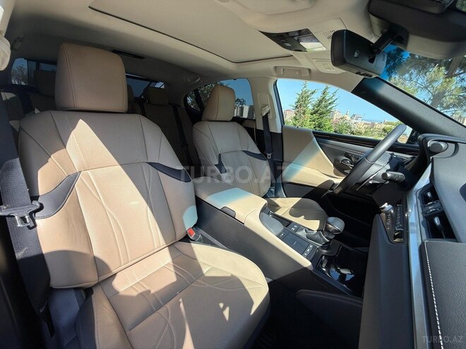 Lexus ES 300h 2021, 64,000 km - 2.5 l - Bakı
