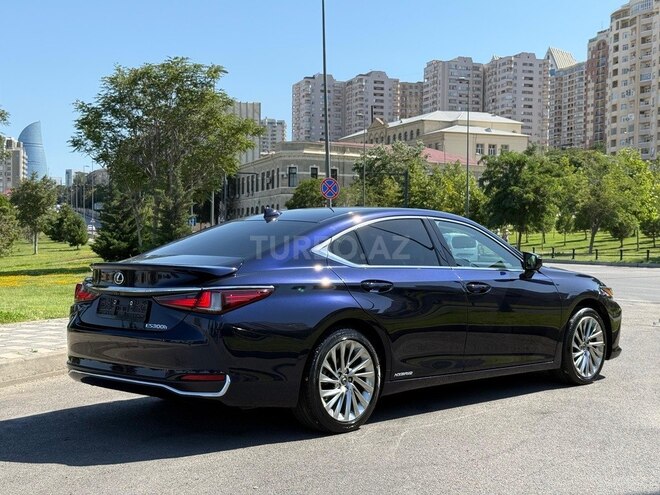 Lexus ES 300h 2021, 64,000 km - 2.5 l - Bakı