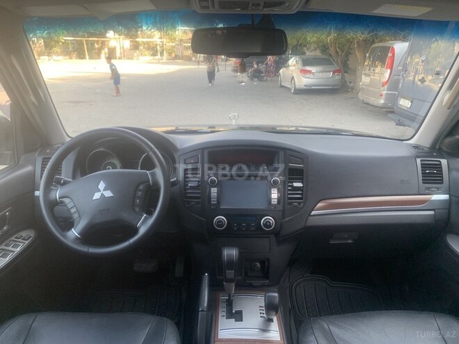 Mitsubishi Pajero 2008, 300,000 km - 3.0 l - Bakı
