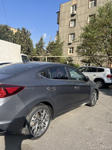 Hyundai Elantra 2019, 165,000 km - 2.0 l - Bakı