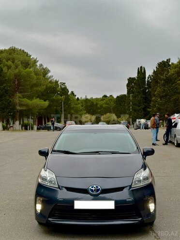 Toyota Prius 2014, 300,000 km - 1.8 л - Bakı