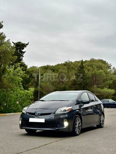 Toyota Prius 2014, 300,000 km - 1.8 л - Bakı