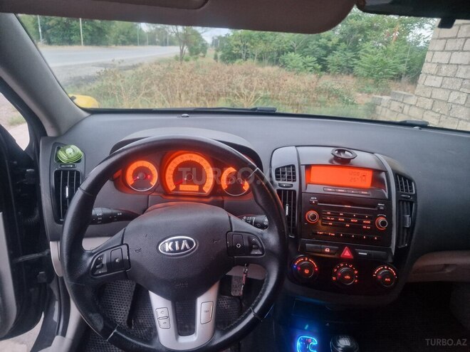 Kia Ceed 2007, 241,000 km - 1.4 l - Xudat