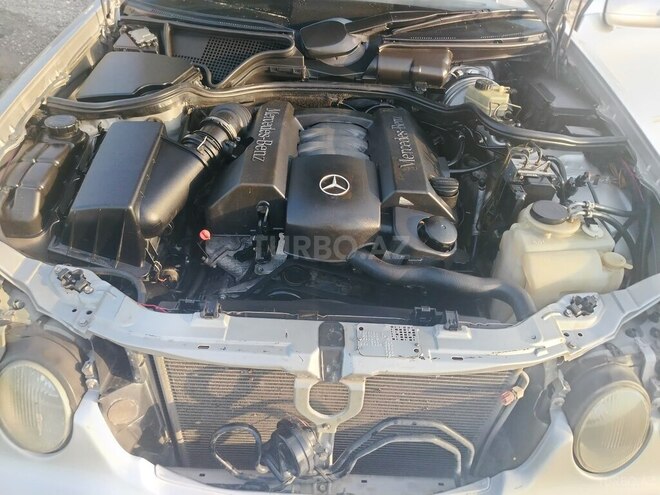 Mercedes E 240 2000, 296,467 km - 2.4 l - Bakı