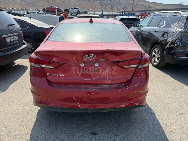Hyundai Elantra 2018, 212,433 km - 2.0 l - Bakı
