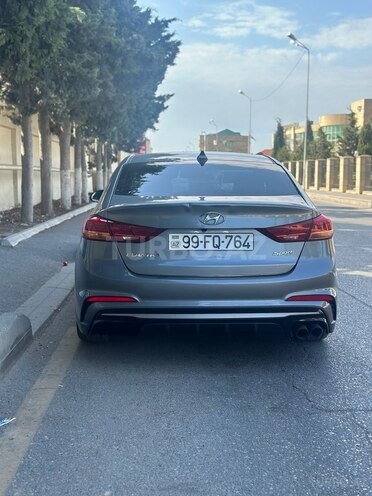 Hyundai Elantra 2018, 141,622 km - 1.6 л - Bakı