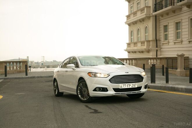 Ford Fusion (North America) 2013, 199,000 km - 2.0 л - Bakı