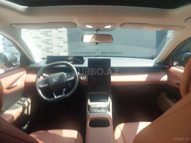 Changan Qiyuan A05 2025, 1,800 km - 1.5 л - Bakı