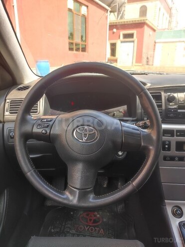 Toyota Corolla 2006, 286,234 km - 1.4 l - Şirvan