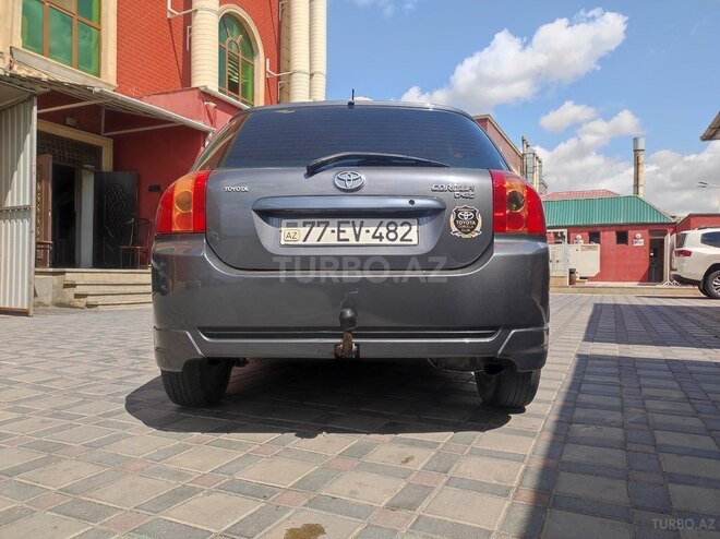 Toyota Corolla 2006, 286,234 km - 1.4 l - Şirvan