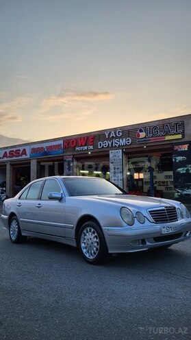 Mercedes E 240 1997, 260,000 km - 2.4 l - Bakı