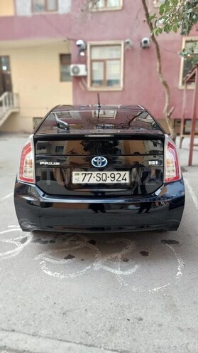 Toyota Prius 2015, 394,289 km - 1.8 л - Bakı