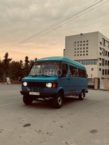 Mercedes 208 D 1992, 410,000 km - 2.3 l - Sabirabad