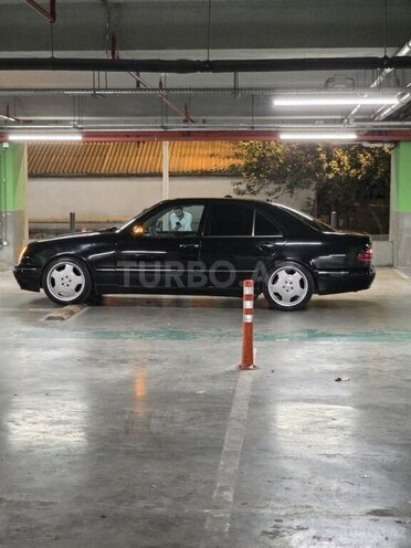 Mercedes E 320 2001, 350,000 km - 3.2 l - Lənkəran