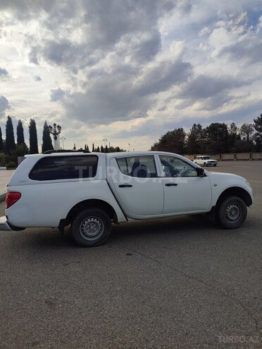 Mitsubishi L200 2015, 338,253 km - 2.5 л - Bakı
