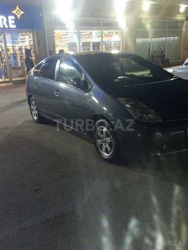 Toyota Prius 2007, 270,000 km - 1.5 l - Salyan