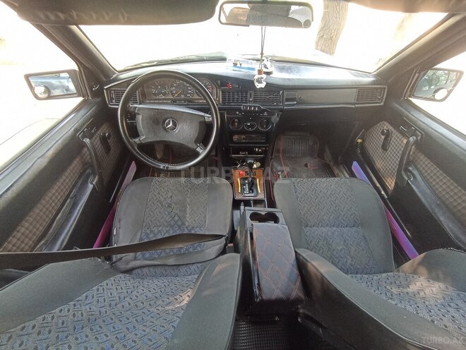 Mercedes 190 1991, 21,346 km - 2.0 л - Bakı