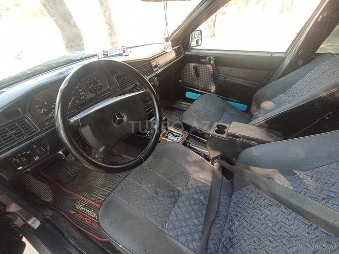 Mercedes 190 1991, 21,346 km - 2.0 л - Bakı