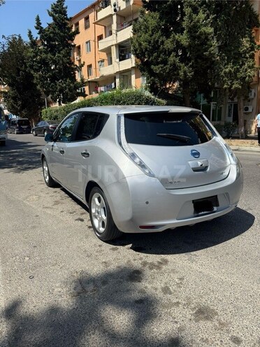 Nissan Leaf 2011, 106,400 km - 0.0 l - Bakı