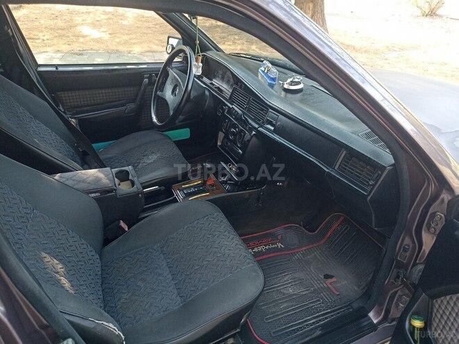 Mercedes 190 1991, 21,346 km - 2.0 л - Bakı