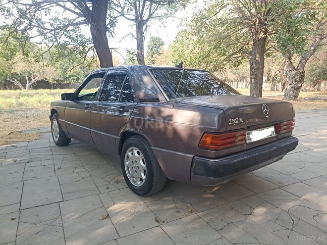 Mercedes 190 1991, 21,346 km - 2.0 л - Bakı