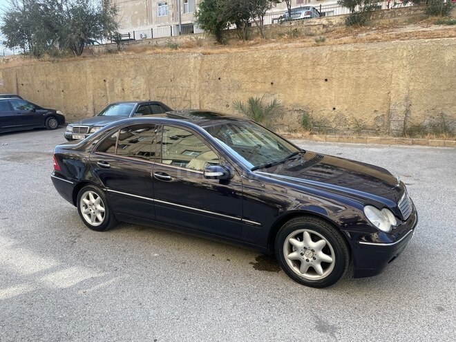 Mercedes C 200 2000, 285,000 km - 2.0 l - Bakı