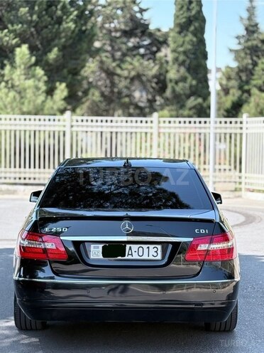 Mercedes E 250 2011, 265,000 km - 2.1 l - Bakı