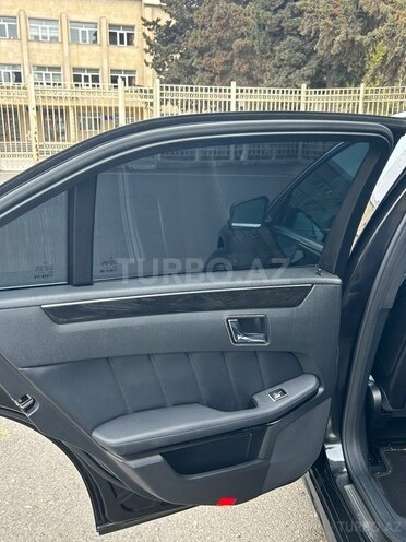Mercedes E 250 2011, 265,000 km - 2.1 l - Bakı