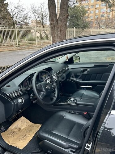 Mercedes E 250 2011, 265,000 km - 2.1 l - Bakı