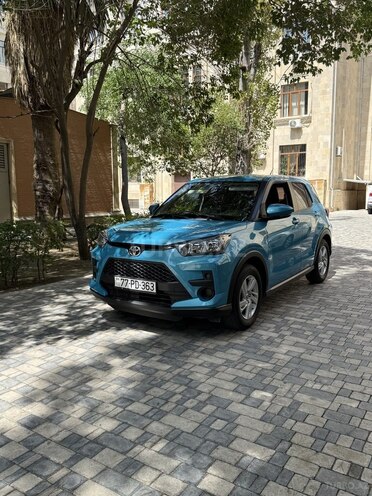 Toyota Raize 2022, 22,400 km - 1.0 l - Bakı