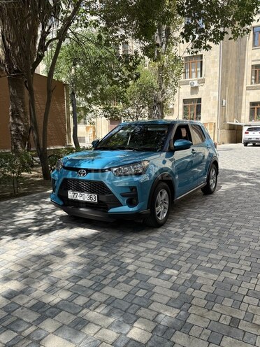 Toyota Raize 2022, 22,400 km - 1.0 l - Bakı