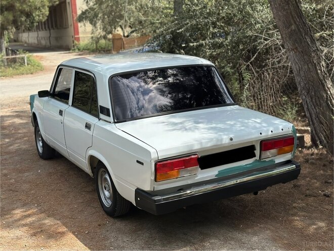 LADA (VAZ) 2107 2004, 150,000 km - 1.5 л - Salyan