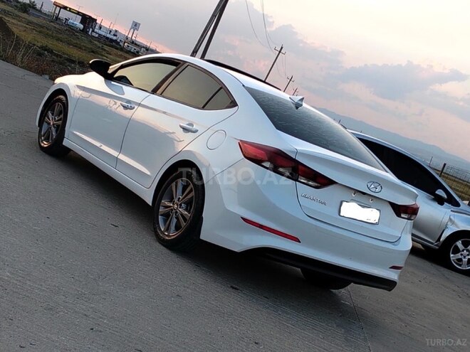 Hyundai Elantra 2018, 160,934 km - 2.0 l - Bakı
