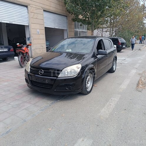 Opel Astra 2005, 250,000 km - 1.4 l - Mingəçevir