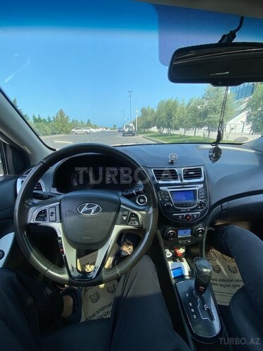 Hyundai Accent 2012, 276,000 km - 1.6 l - Sumqayıt