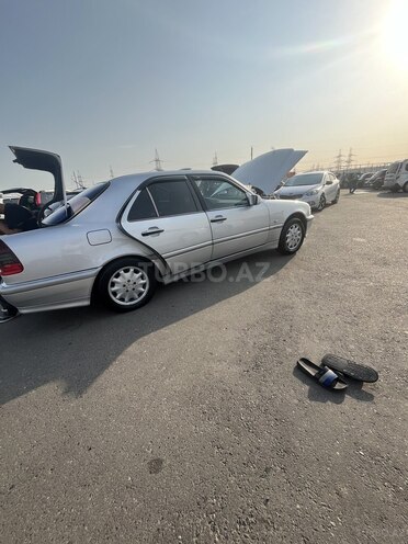 Mercedes C 180 1999, 240,000 km - 1.8 l - Bakı