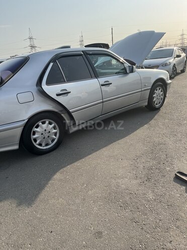 Mercedes C 180 1999, 240,000 km - 1.8 l - Bakı