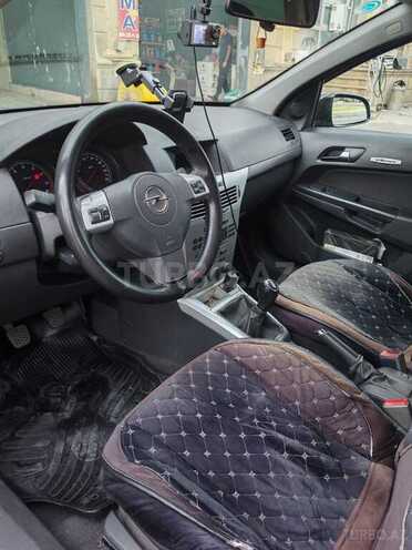 Opel Astra 2009, 239,000 km - 1.4 l - İsmayıllı