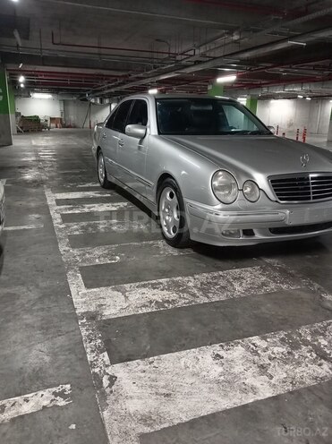 Mercedes E 320 2001, 357,000 km - 3.2 л - Bakı
