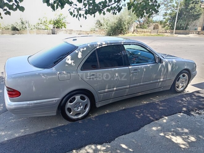 Mercedes E 320 2001, 357,000 km - 3.2 л - Bakı