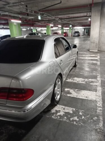 Mercedes E 320 2001, 357,000 km - 3.2 л - Bakı