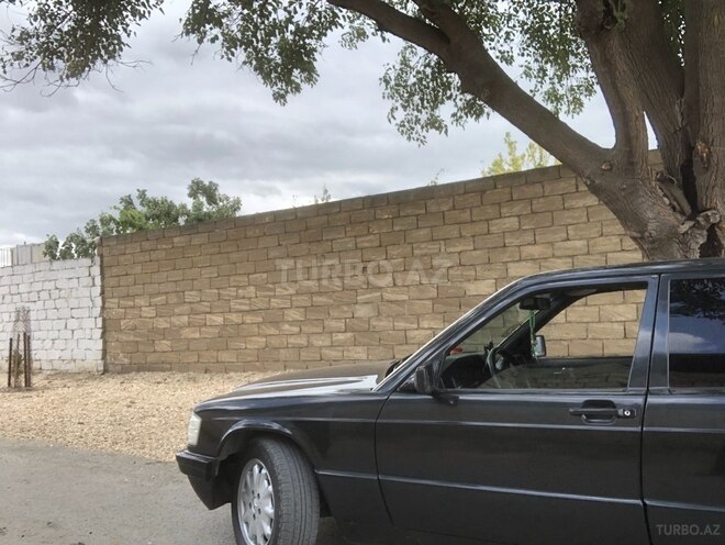 Mercedes 190 1990, 215,000 km - 2.0 l - Şirvan
