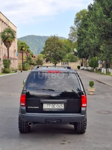 Ford Explorer 2006, 283,000 km - 4.0 l - Zaqatala