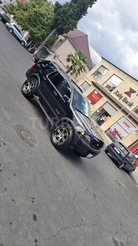 Ford Explorer 2006, 283,000 km - 4.0 l - Zaqatala