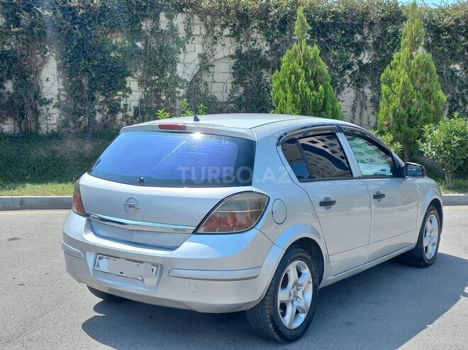 Opel Astra 2010, 255,800 km - 1.3 l - Astara